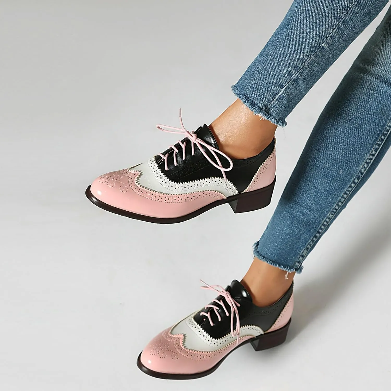 Betastella Womens Lace Up Wingtip Oxford Shoes Vintage Brogue Oxfords Round Toe Chunky Low Heel Pumps Shoes