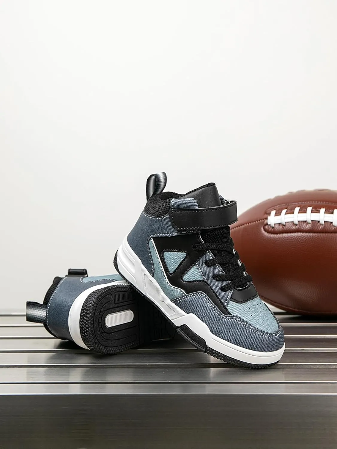 Boys Girls Outdoor Indoor Board Shoes with Leather Upper, Breathable and Comfortable with Soft Padded Neck, Fashionable Retro Street Style, Basketball Shoes Suitable for All Seasons