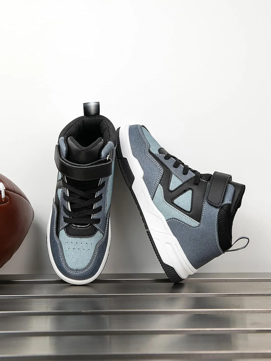 Boys Girls Outdoor Indoor Board Shoes with Leather Upper, Breathable and Comfortable with Soft Padded Neck, Fashionable Retro Street Style, Basketball Shoes Suitable for All Seasons