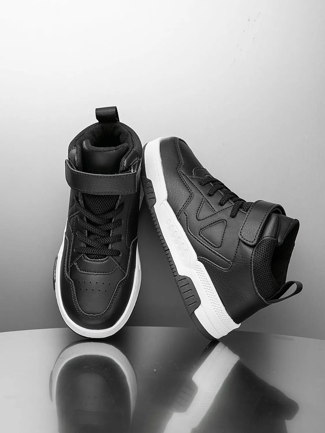 Boys Girls Outdoor Sports Board Shoes with Leather Upper, Breathable and Comfortable with Soft Padded Neck, Fashionable Retro Street Style, Basketball Shoes Suitable for All Seasons