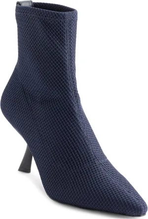 KARL LAGERFELD womens Kelsa Everyday Heeled Bootie