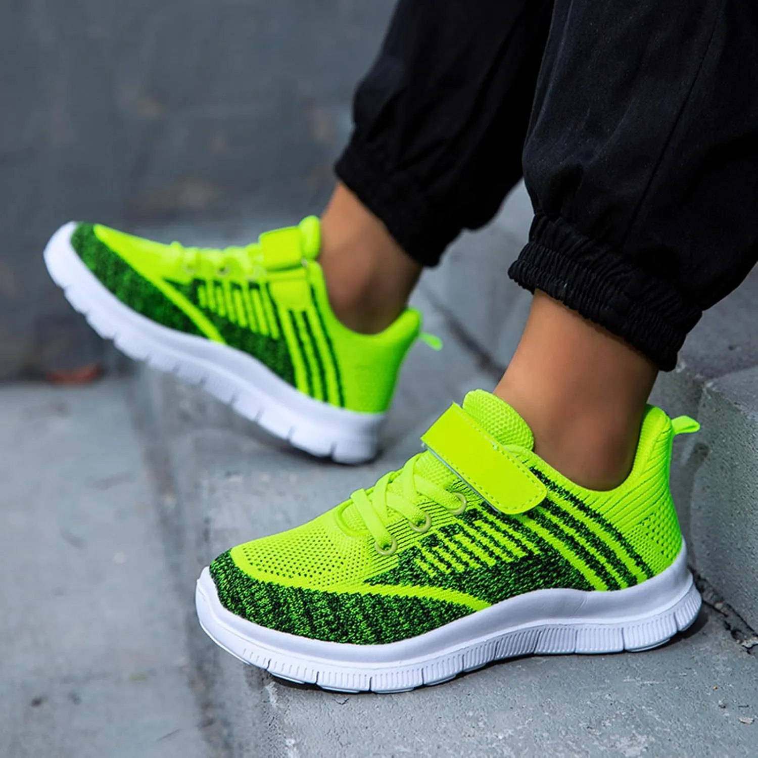 Kids Tennis Shoes for Boys Girls Lightweight Breathable Sneakers Running Athletic Shoes Slip On Fashion Running Sneakers