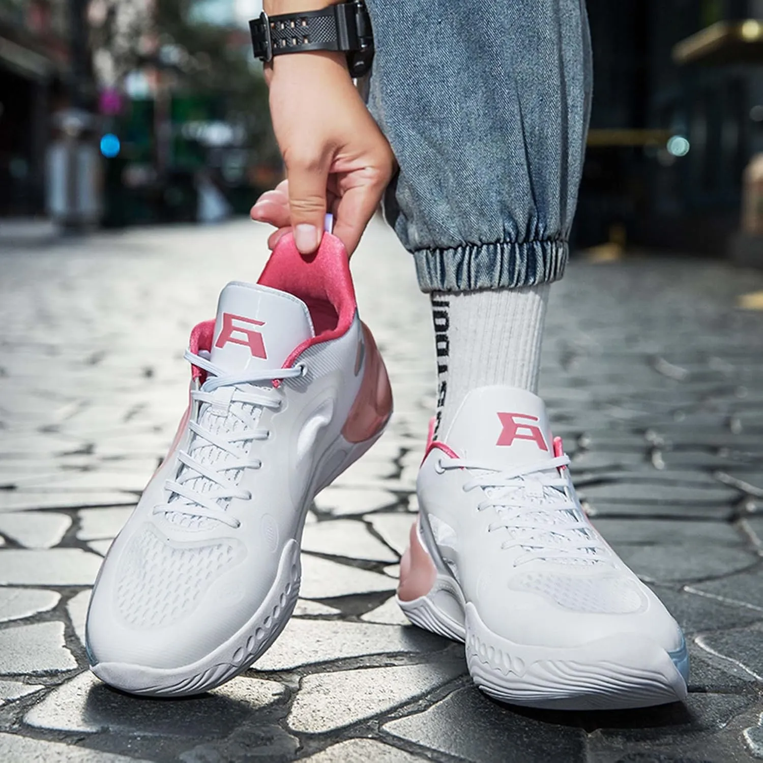 Men's and Women's Basketball Shoes Breathable Non-Slip Outdoor Fashion Sneakers Indoor Rebound Cushioning Training Running Basketball Sneakers