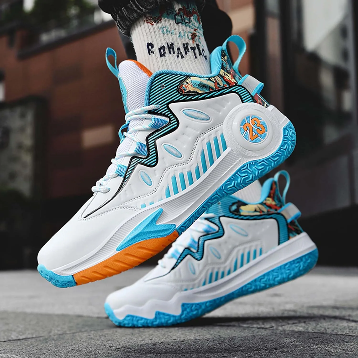 Mens and Womens Mid Top Lace Up Basketball Sneakers Non Slip and Breathable Running Shoes Wear Resistant Outdoor Travel Shoes Lightweight Carrying Fitness Training Shoes Badminton Sneakers