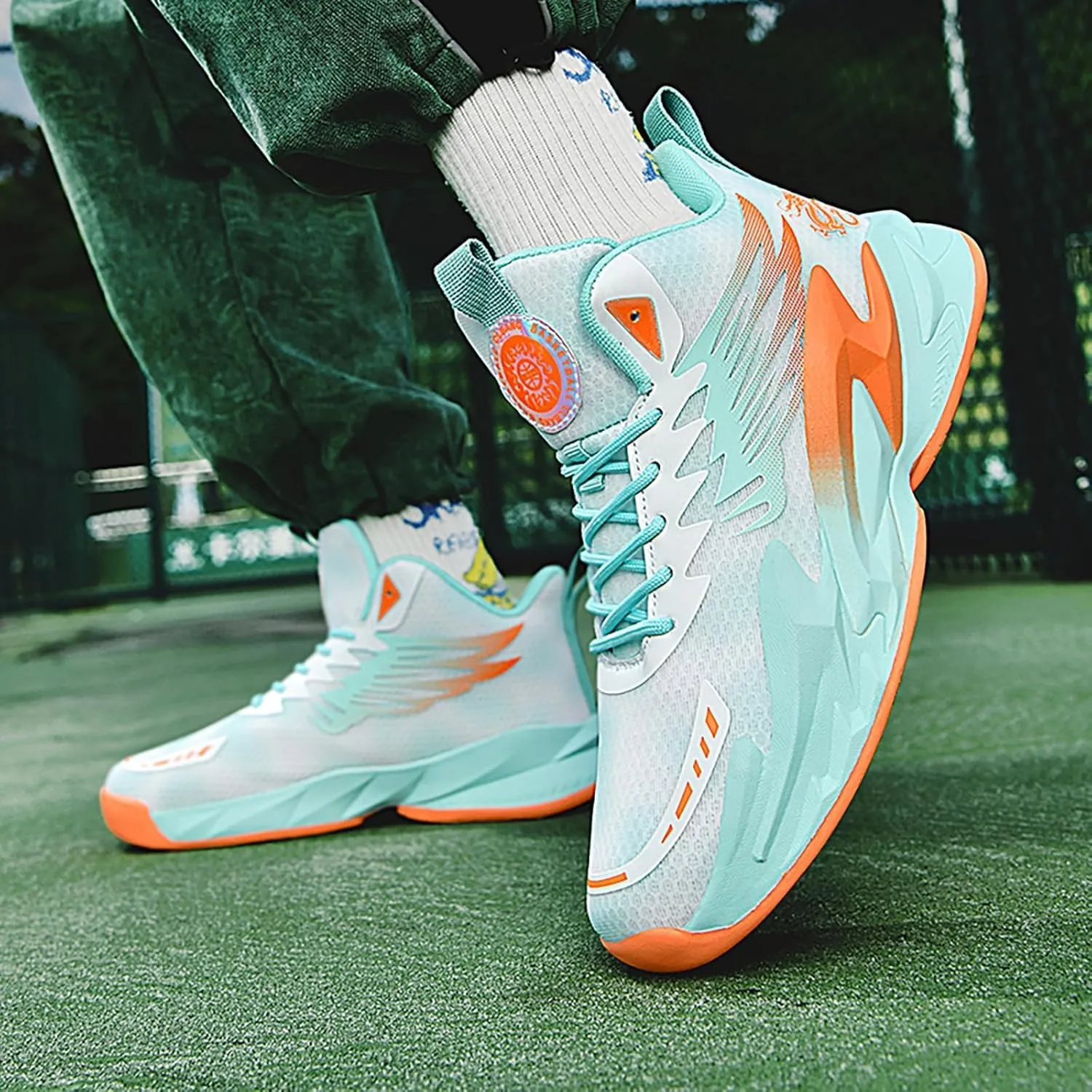 Men's Basketball Shoes Anti-Slip Breathable Womens School Training Running Shoes Fahsion Sneakers Comfortable Outdoor Gym Shoes