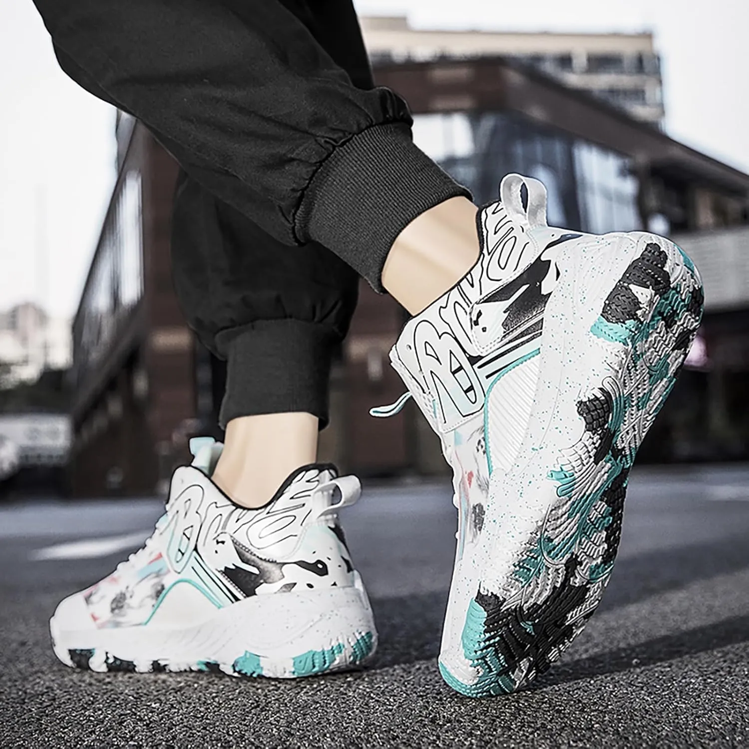 Men's Basketball Shoes No-Slip Breathable Outdoor Shoes Women's Fashion Graffiti Training Shoes