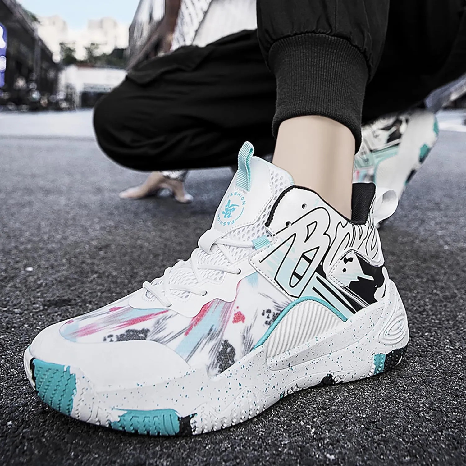 Men's Basketball Shoes No-Slip Breathable Outdoor Shoes Women's Fashion Graffiti Training Shoes