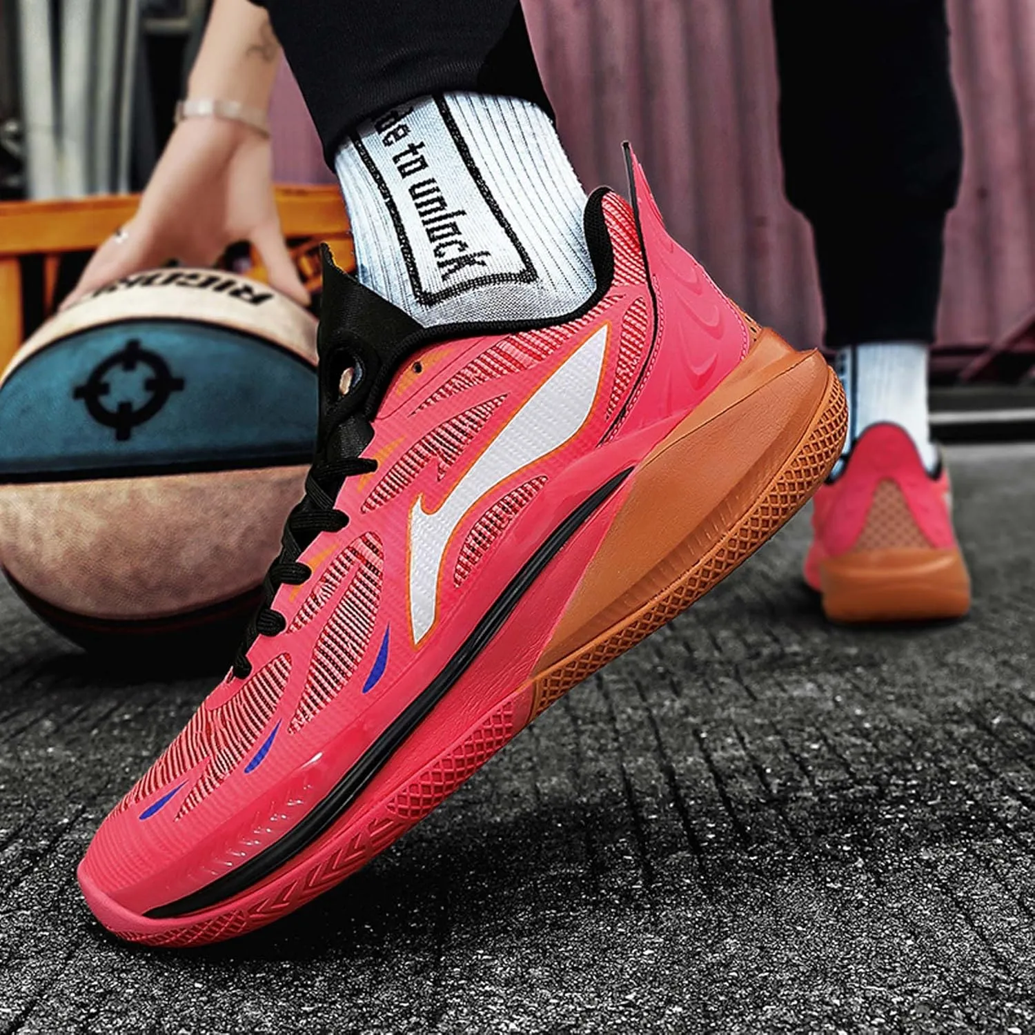 Men's Fashion Basketball Shoes Fashion Sneakers Breathable Mesh Casual Athletic Walking Shoes Non-Slip Wearable Training Sports Running Shoes