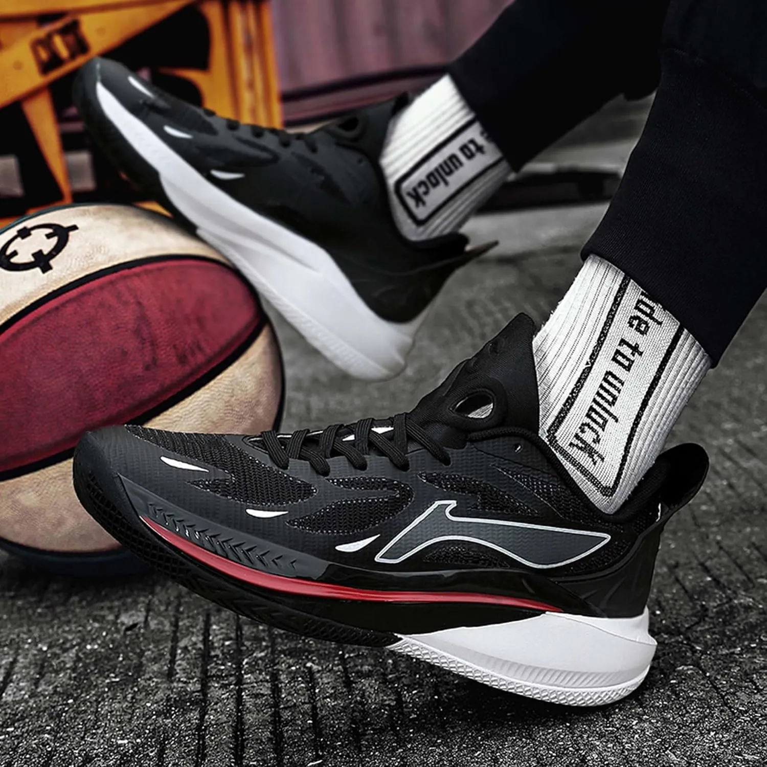 Men's Fashion Basketball Shoes Fashion Sneakers Breathable Mesh Casual Athletic Walking Shoes Non-Slip Wearable Training Sports Running Shoes