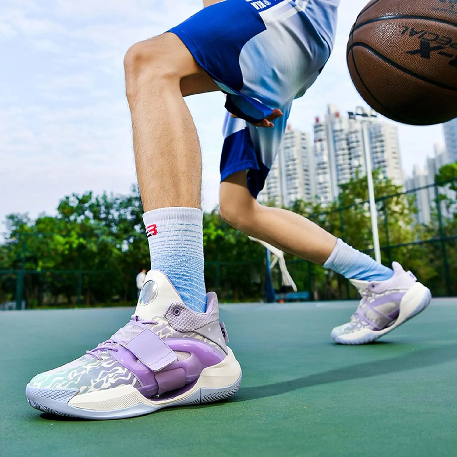 Men's Fluorescent Basketball Shoes Non-Slip Cushioning Youth Training Running Basketball Sneakers Comfortable Breathable Women's Fitness Tennis Basketball Sneakers