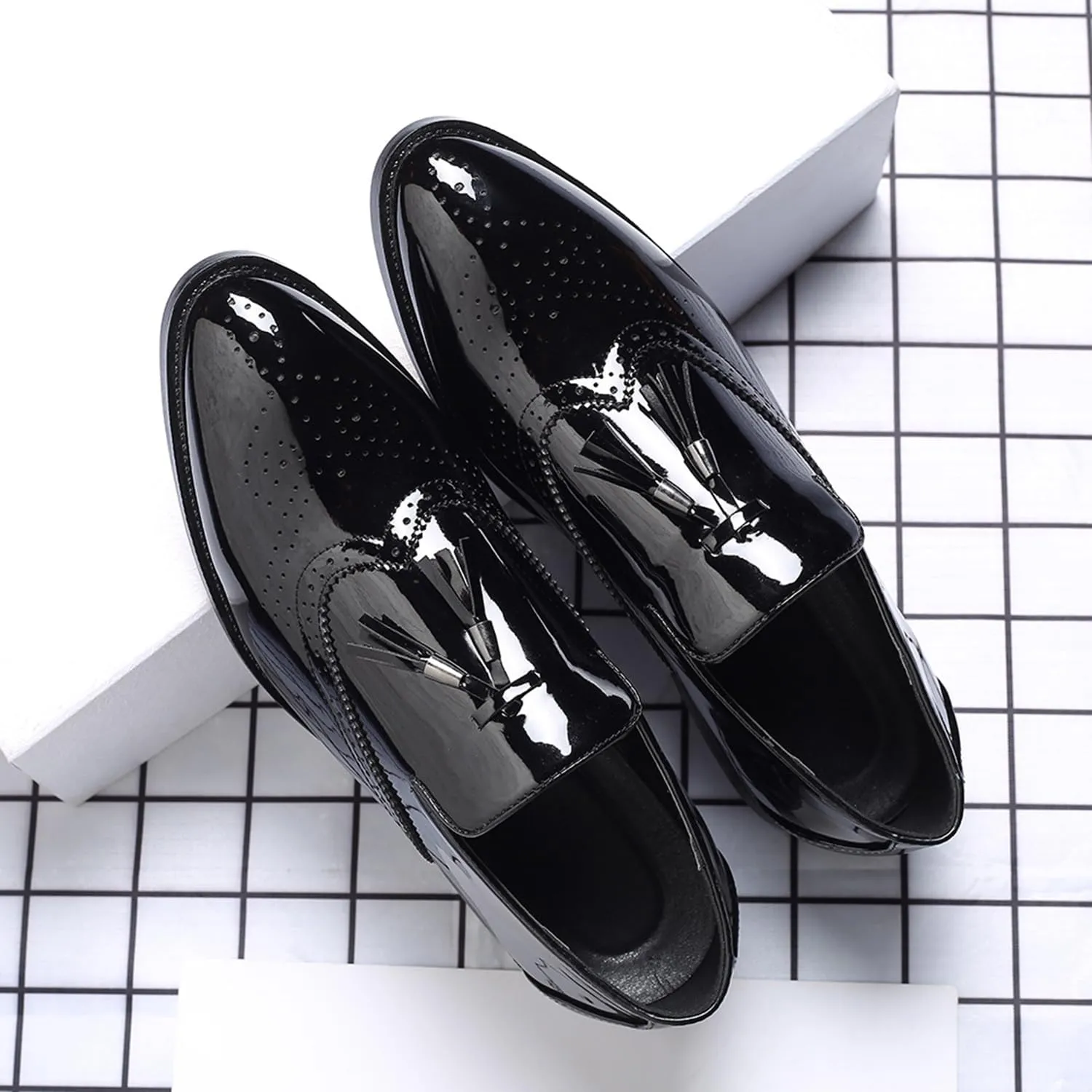 Men's Formal Dress Shoes Smart Brogues Driving Loafers with Tassels Business Derbys Fashion Wedding Shoes