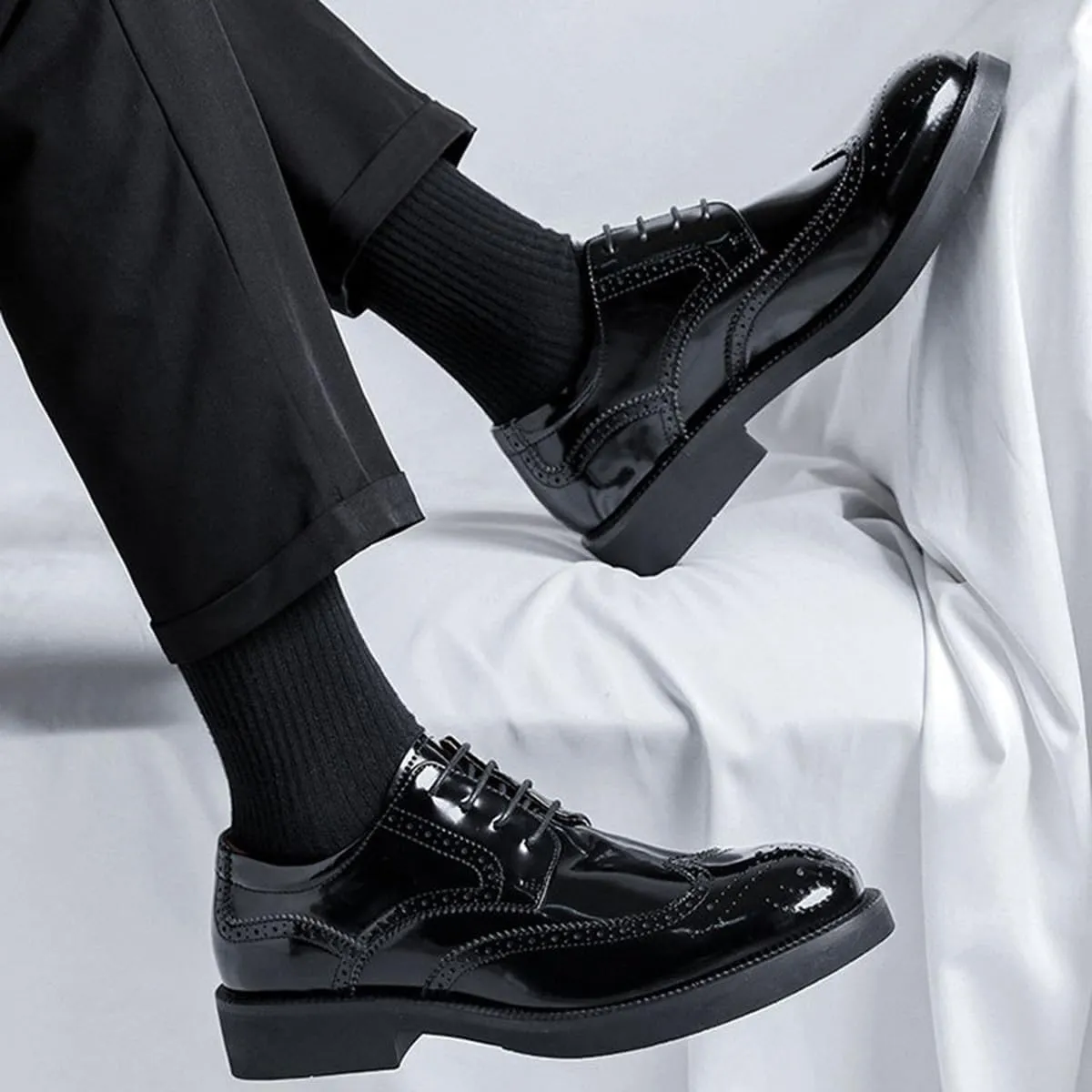 Men's Lace-ups Business Oxfords Formal Dress Shoes Black Patent Leather Brogue Derbys Shoes for Men