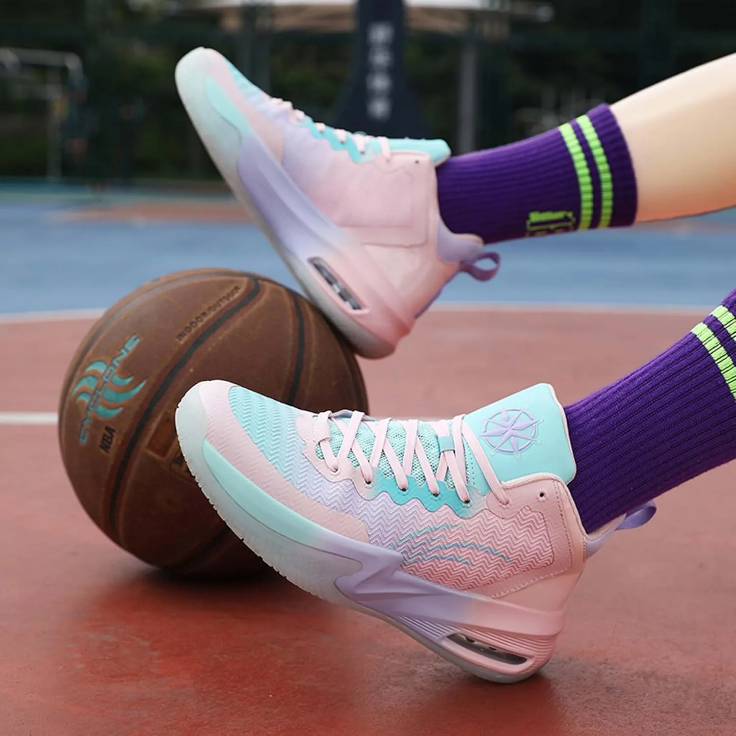 Men's Professional Basketball Shoes Indoor and Outdoor Non-Slip Cushioning Match Training Shoes Teenagers Breathable Running Shoes Women's Fashion Tennis Sneakers