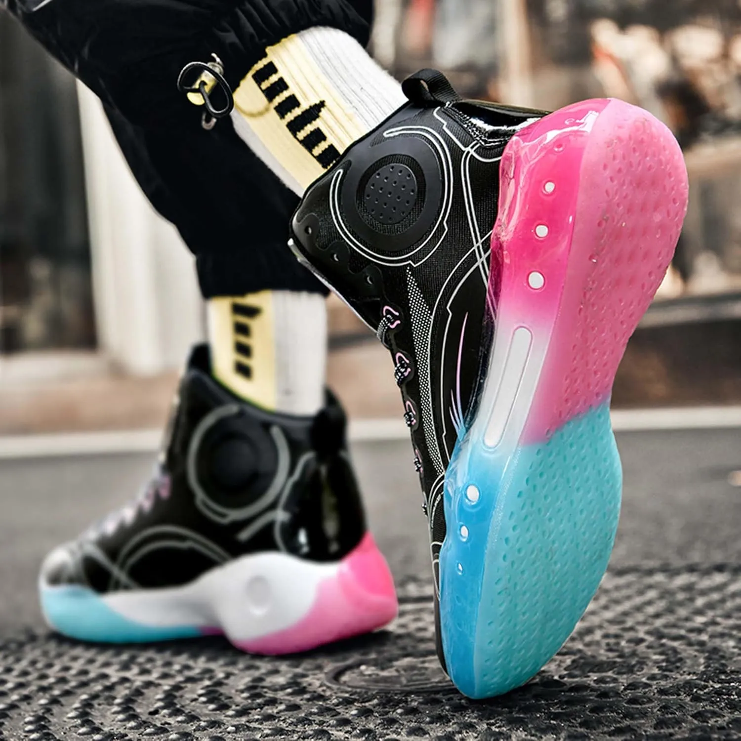 Men's Professional High Top Basketball Shoes Outdoor Anti-Slip Cushioning Teenage Sports Running Training Shoes Women's Fashion Sports Basketball Shoes Casual Walking Sports Men's/Women's Shoes