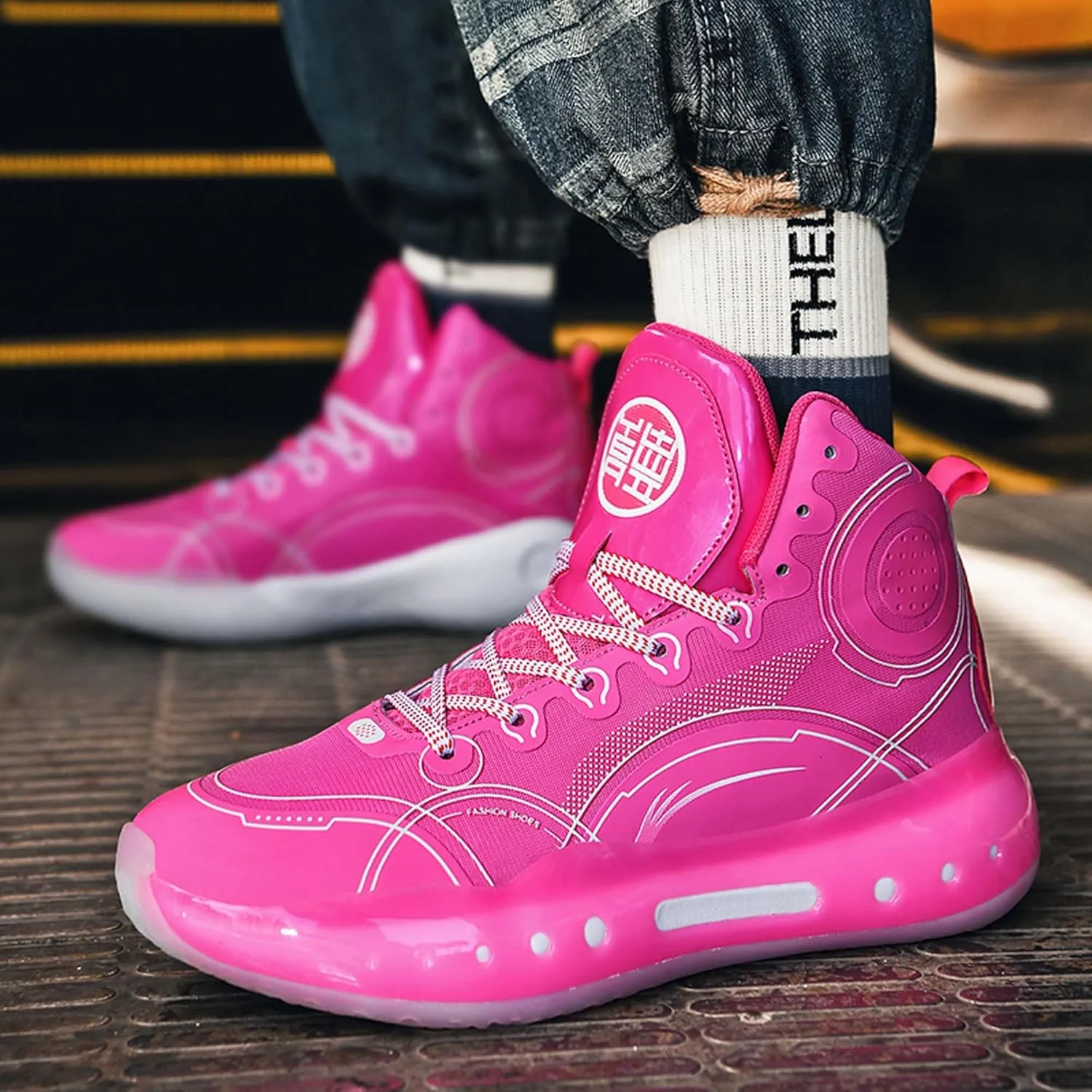 Men's Professional High Top Basketball Shoes Outdoor Anti-Slip Cushioning Teenage Sports Running Training Shoes Women's Fashion Sports Basketball Shoes Casual Walking Sports Men's/Women's Shoes