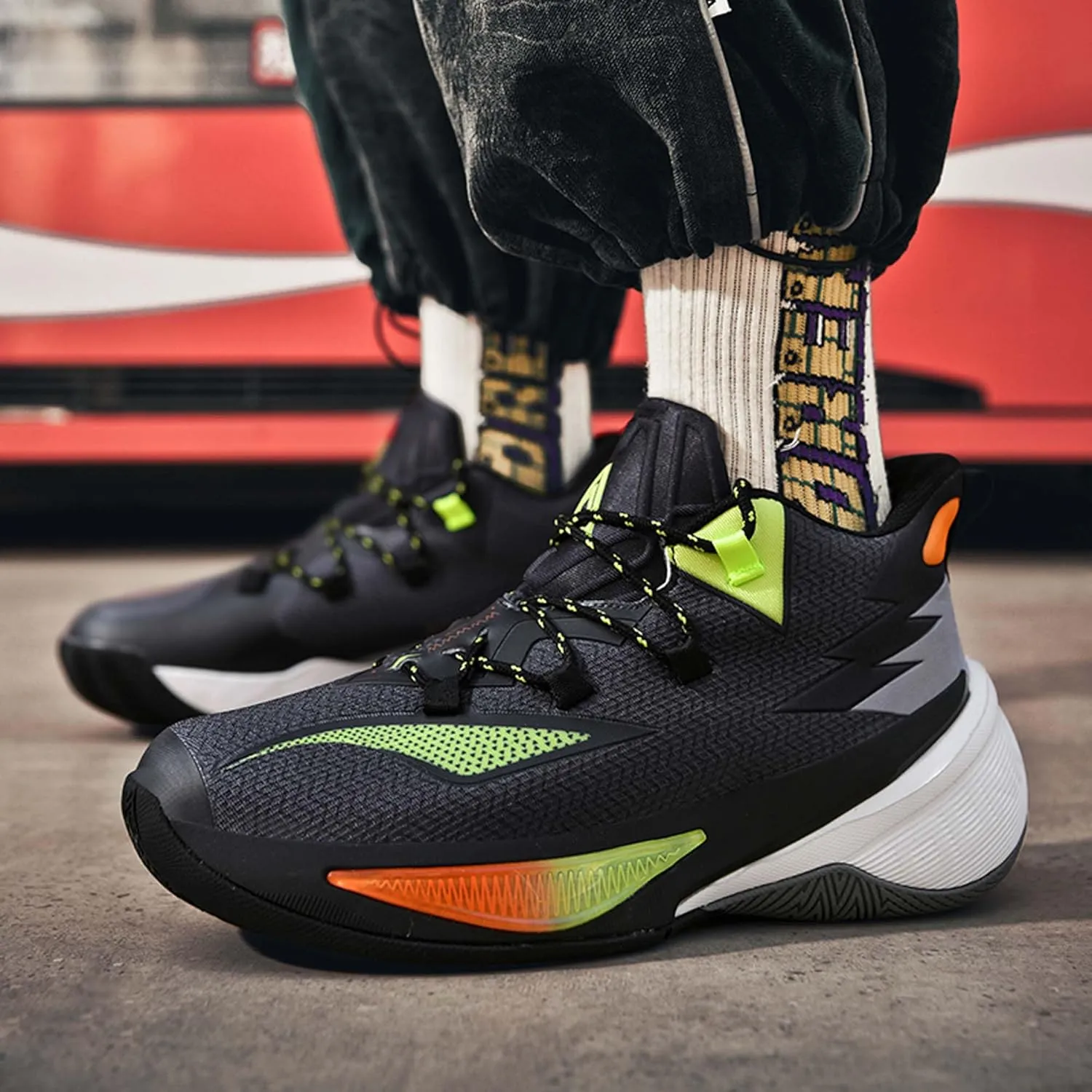 Men's Professional Match Basketball Shoes Street Combat Basketball Sneakers Women's Non-Slip Breathable Casual Sneakers Arch Support Walking Shoes