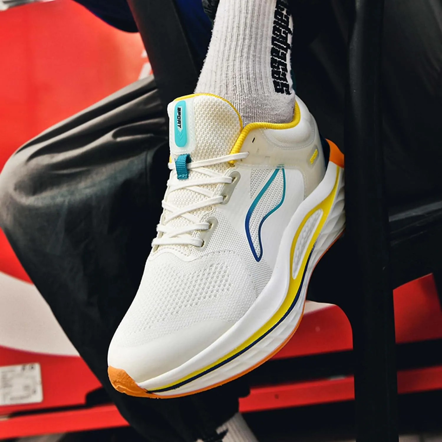 Men's Running Shoes Indoor Outdoor Sports Casual Men's Basketball Shoes Women's Outdoor Casual Running Sneakers