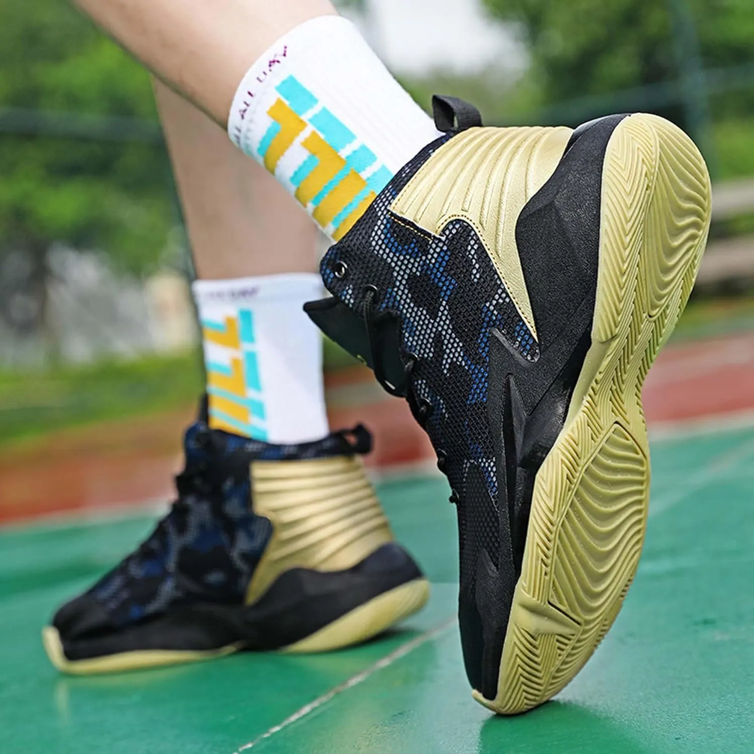 Men's Women's Fashion Basketball Shoes Lightweight High Top Sneakers Teenagers School Training Non-Slip Running Shoes Outdoor Casual Walking Shoes