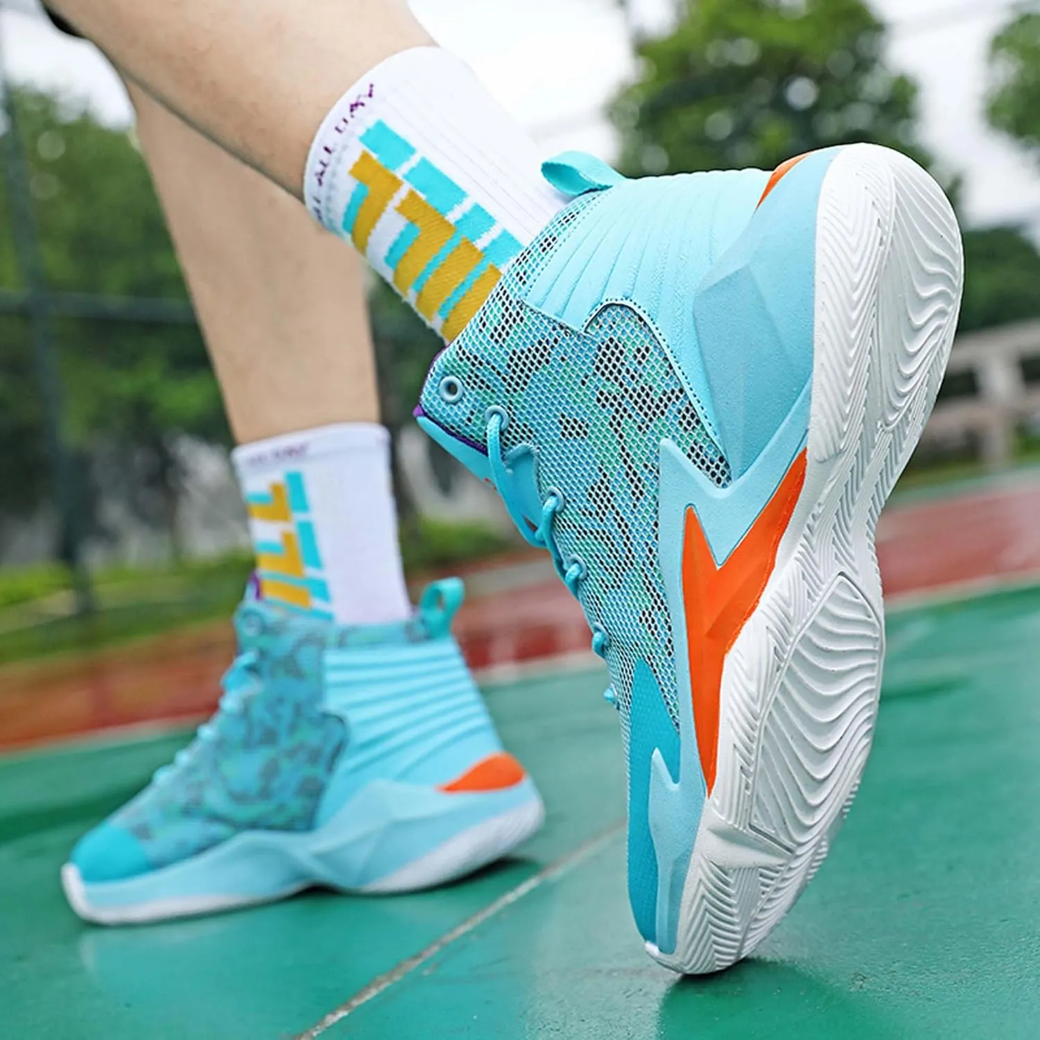 Men's Women's Fashion Basketball Shoes Lightweight High Top Sneakers Teenagers School Training Non-Slip Running Shoes Outdoor Casual Walking Shoes