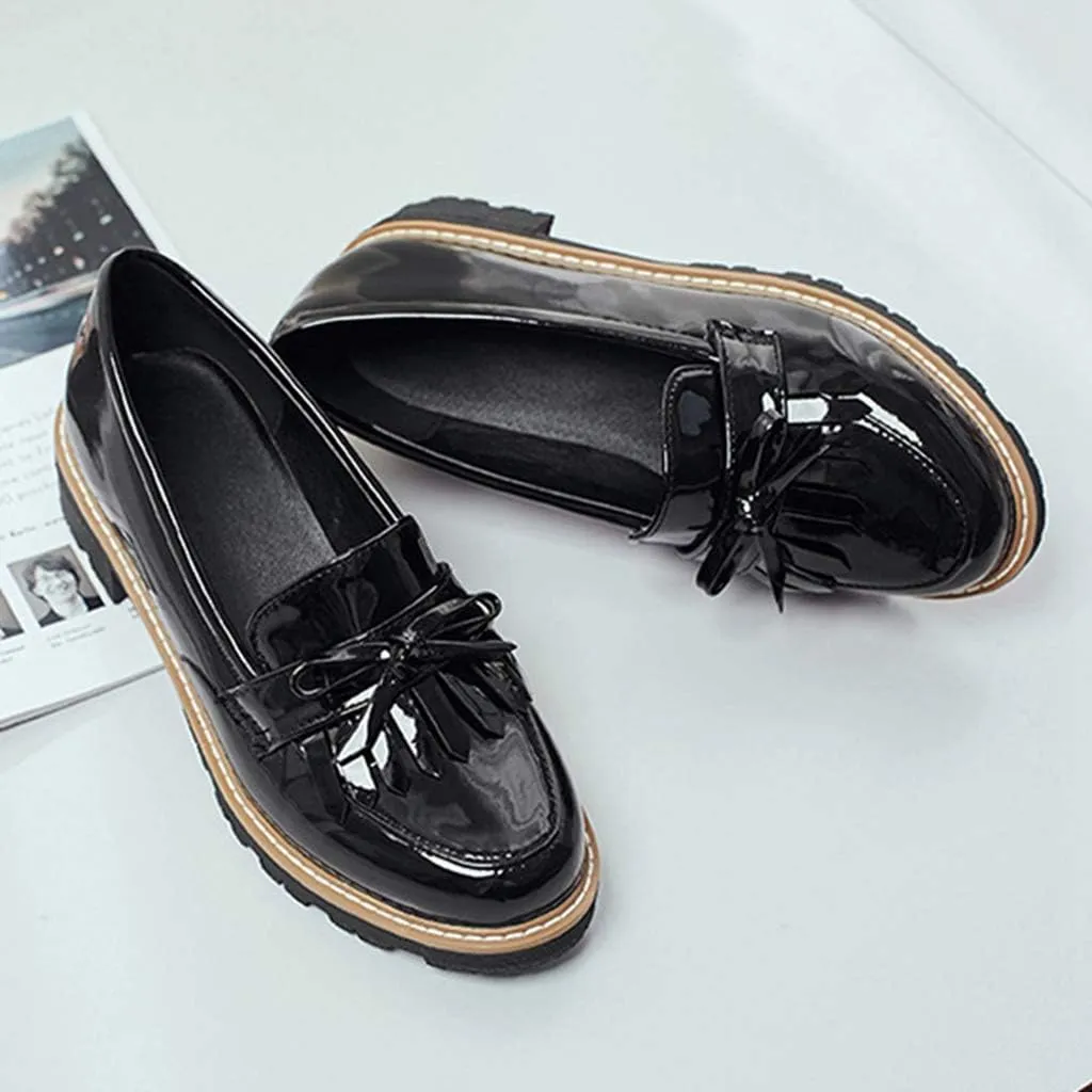 MIOKE Women's Classic Pearls Flat Penny Loafers Patent Leather Slip On Low Heel School Uniform Oxford Shoes