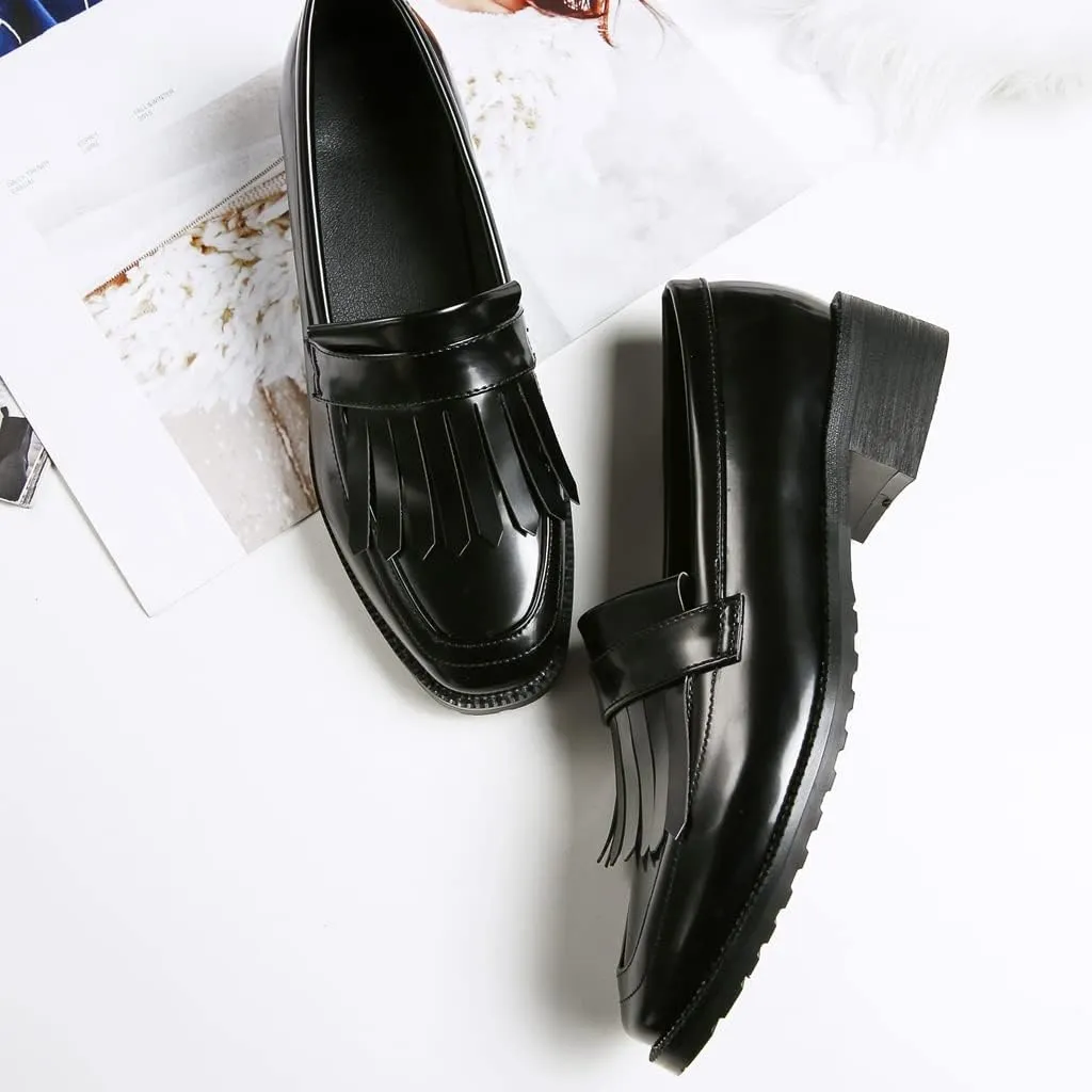 MIOKE Women's Classic Penny Loafers Pointed Toe Patent Leather Slip On Low Heel Western School Oxford Shoes