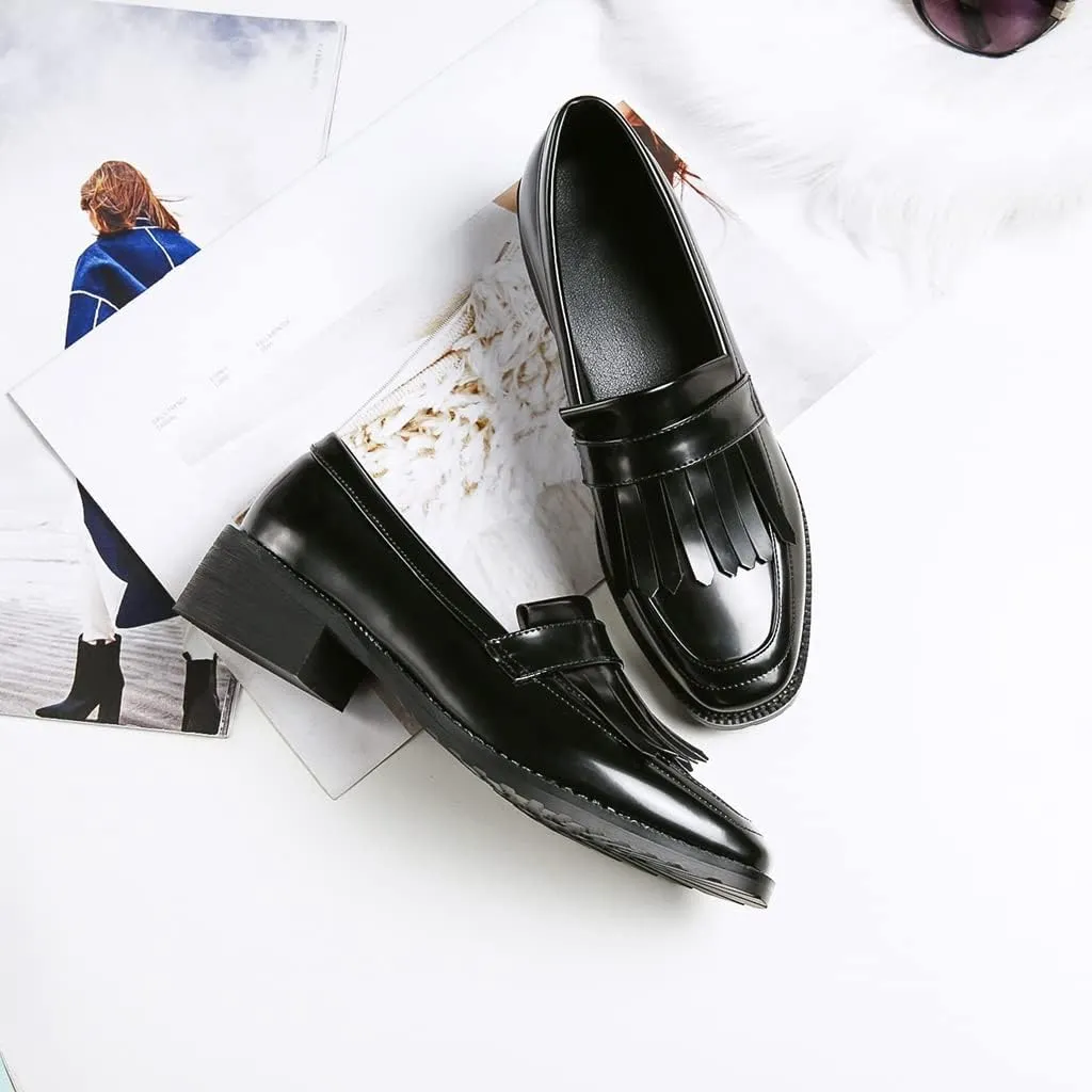 MIOKE Women's Classic Penny Loafers Pointed Toe Patent Leather Slip On Low Heel Western School Oxford Shoes