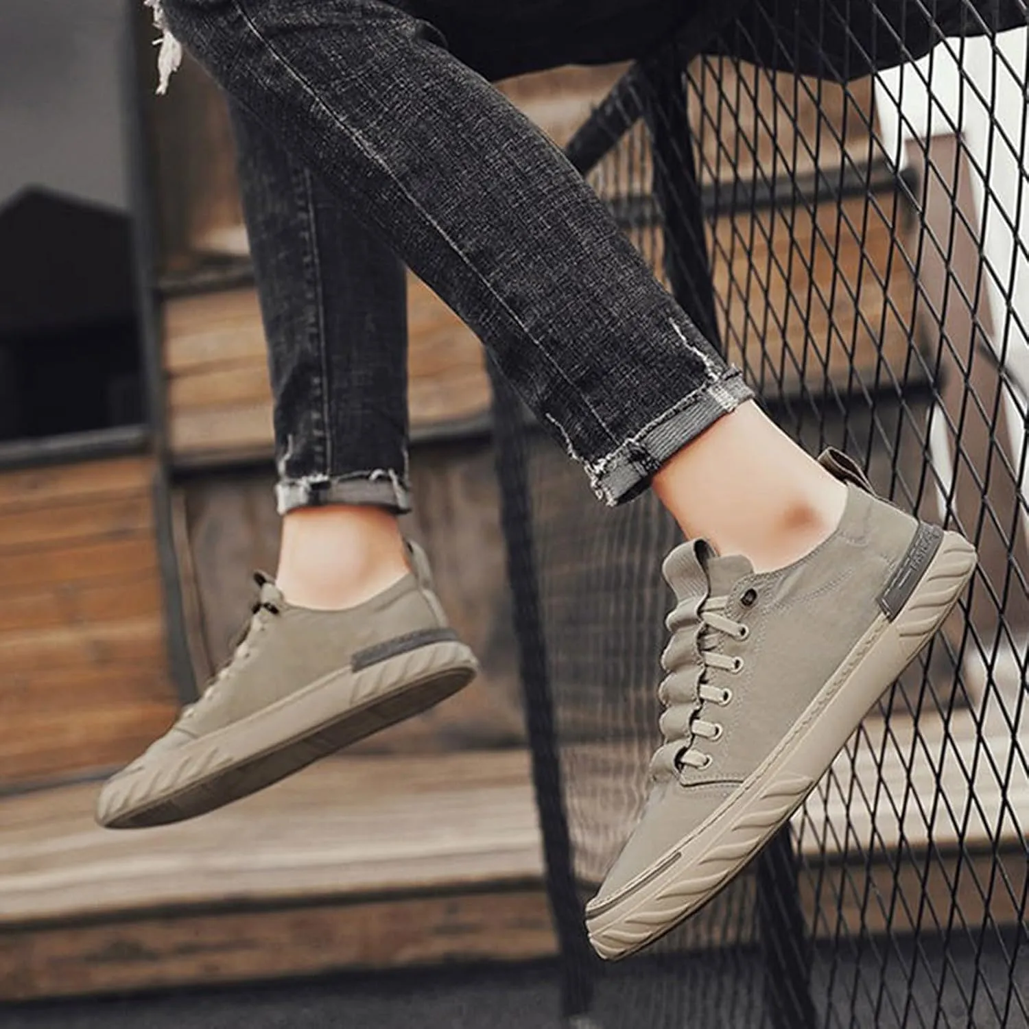 Outdoor Jogging Sneakers for Men Breathable Elastic Fly Woven Mesh Sneaker Memory Foam Versatile Shoes for Men