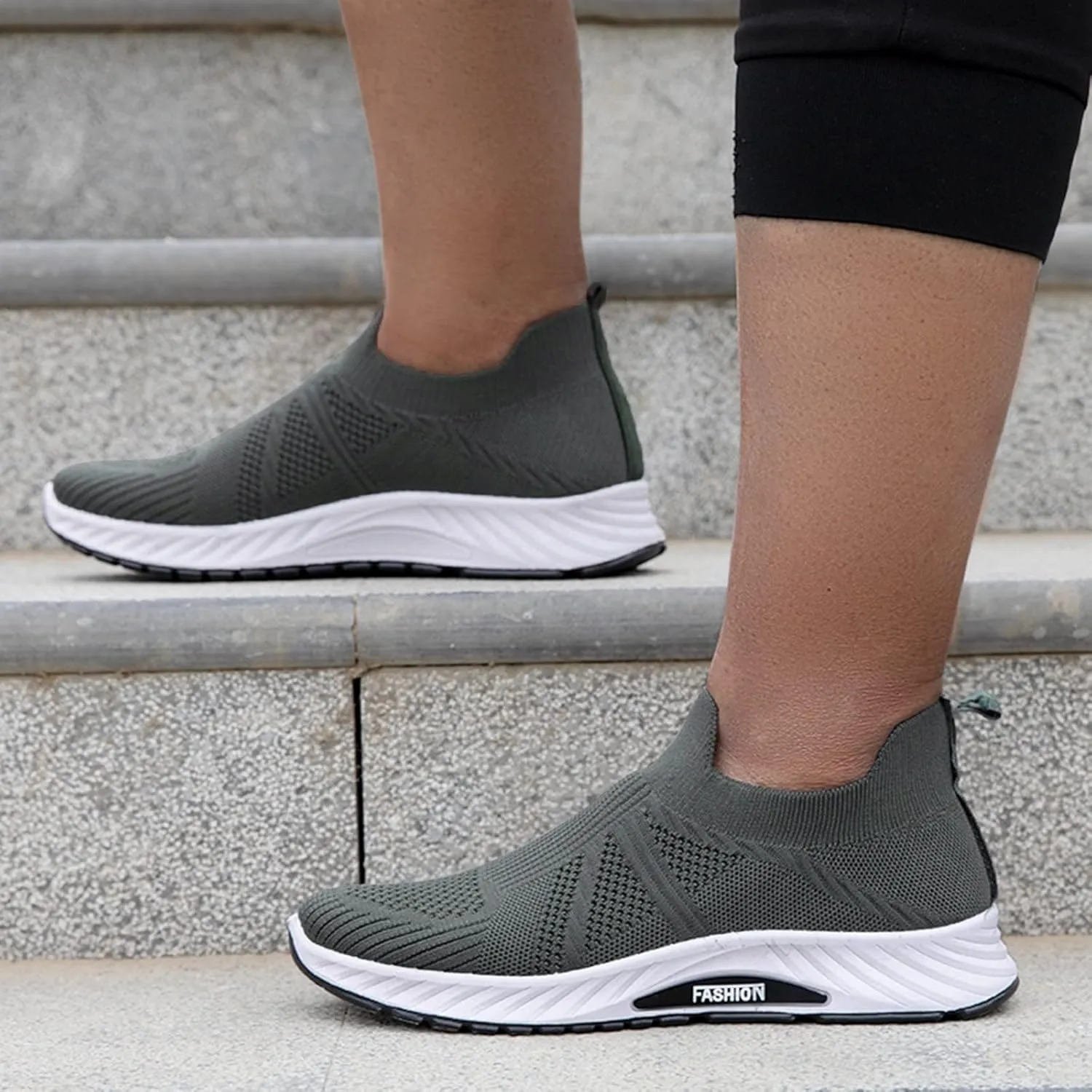 Sneakers Business Breathable Wedges Slip on Men's Fashion Casual Outdoor Breathable Leisure Shoes Men's
