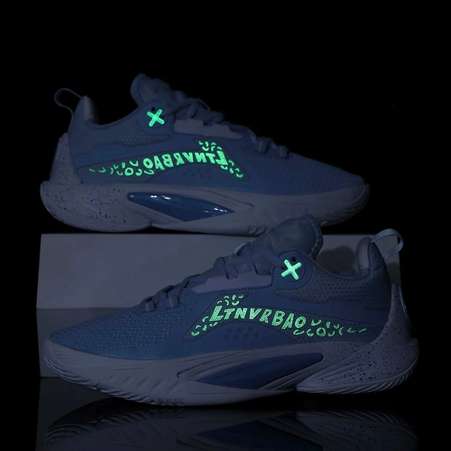Unisex Fashion Basketball Shoes Breathable Mesh Sneakers Street Personalized Trend Basketball Sneakers Indoor and Outdoor Anti-Slip Cushioning Running Training Shoes