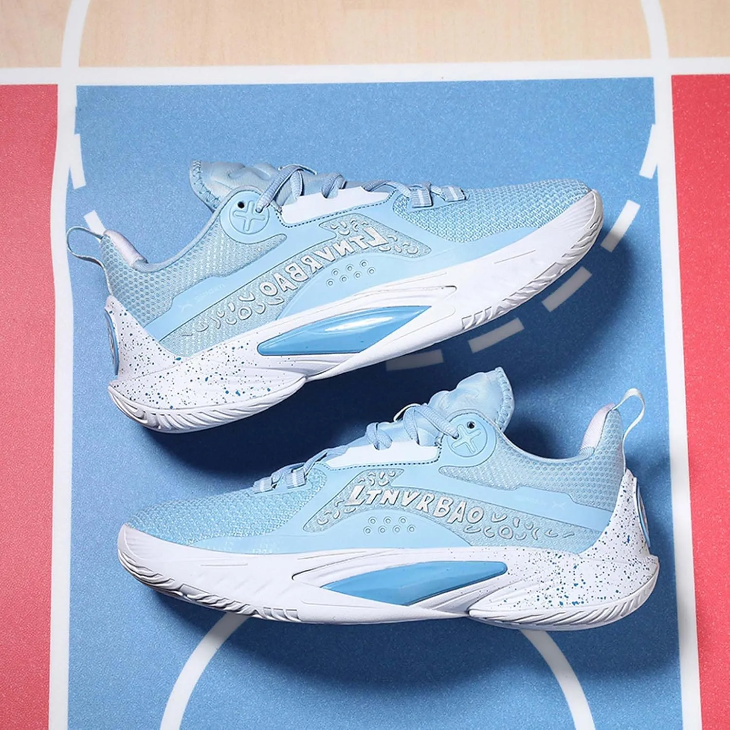 Unisex Fashion Basketball Shoes Breathable Mesh Sneakers Street Personalized Trend Basketball Sneakers Indoor and Outdoor Anti-Slip Cushioning Running Training Shoes