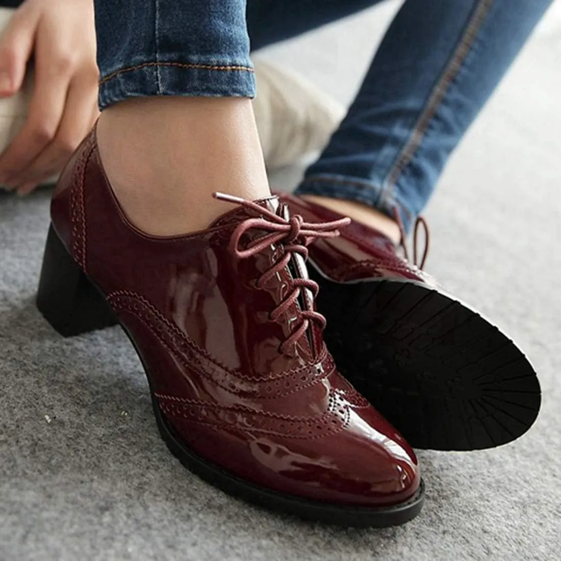 VOKLIN Women's Vintage Lace Up Pump Oxfords Brogues Wingtip Patent Leather Chunky Block Mid Heel Dress Shoes