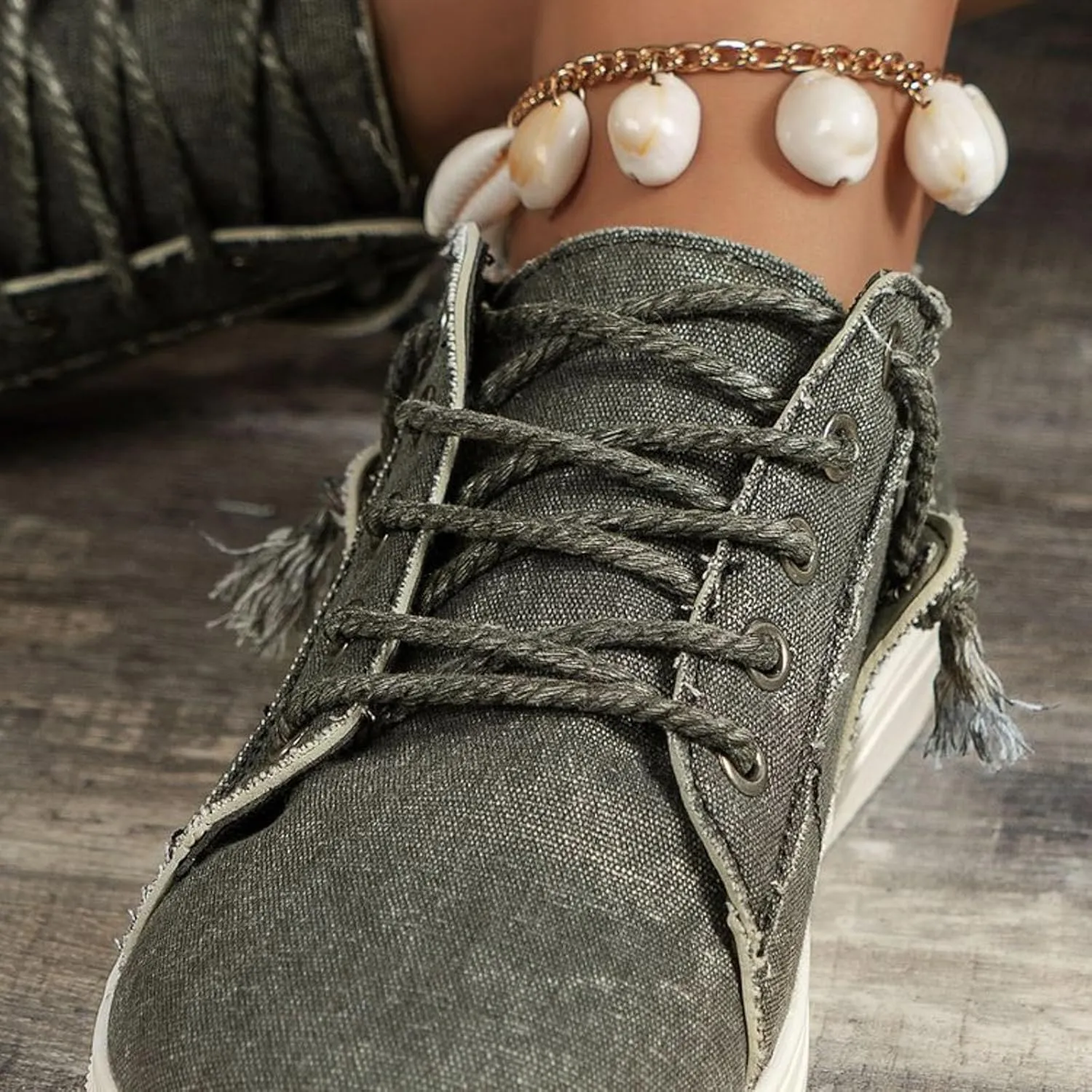 Women's Fashion Casual Shoes Lace Up Retro Canvas Boat Shoe Outwear Comfortable Air Cushioned Walking Sneakers Tennis Skate Jogging Non Slip Orthopedic Ladies Footwear for Daily Wear