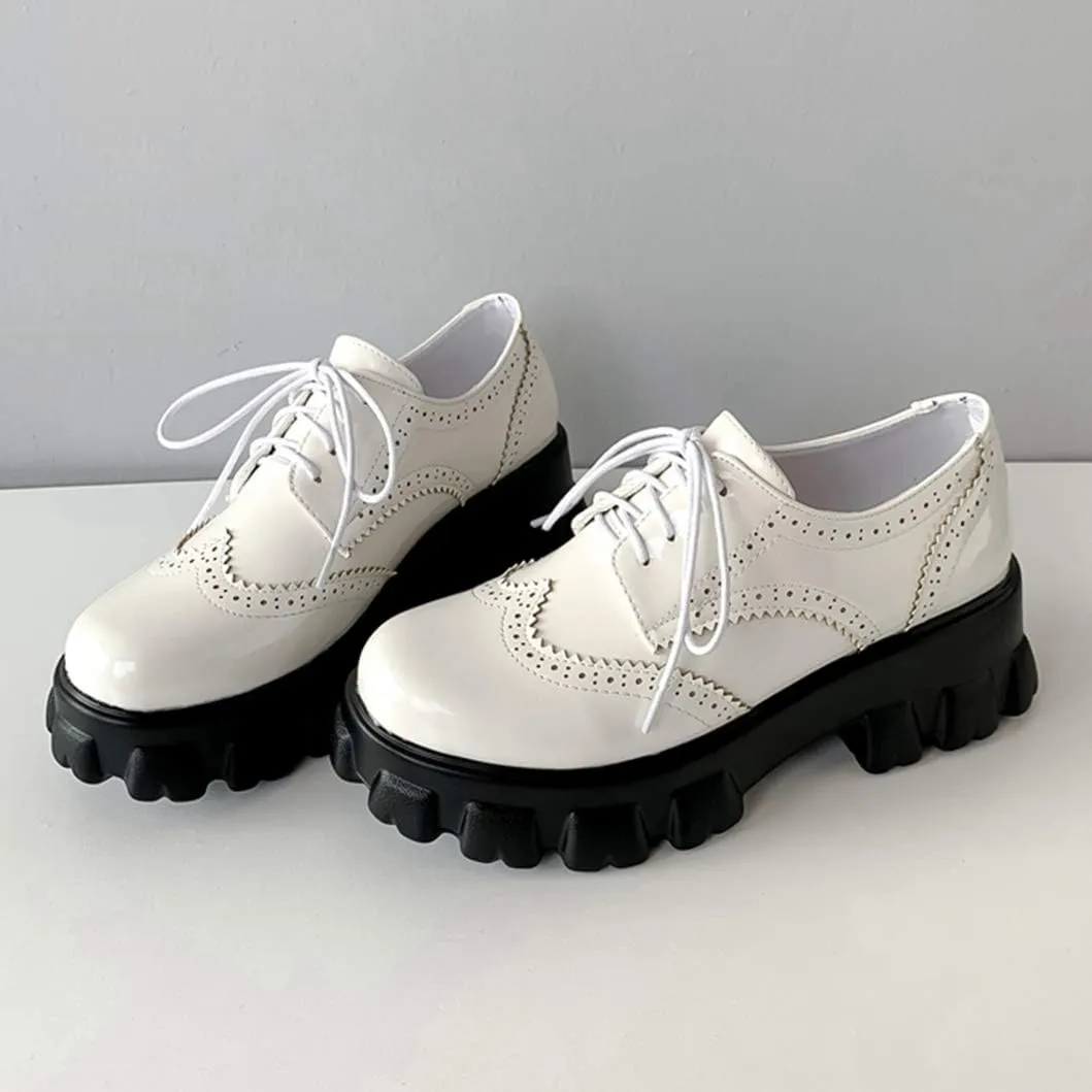 Womens Vintage Wingtip Oxfords Patent Leather Lace Up Brogues Shoes Platform Pumps with Chunky Heeled